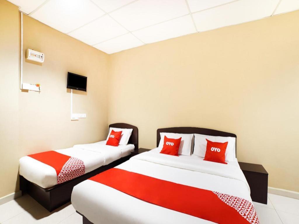 Oyo 89573 Hotel Lii View Мерсинг Экстерьер фото