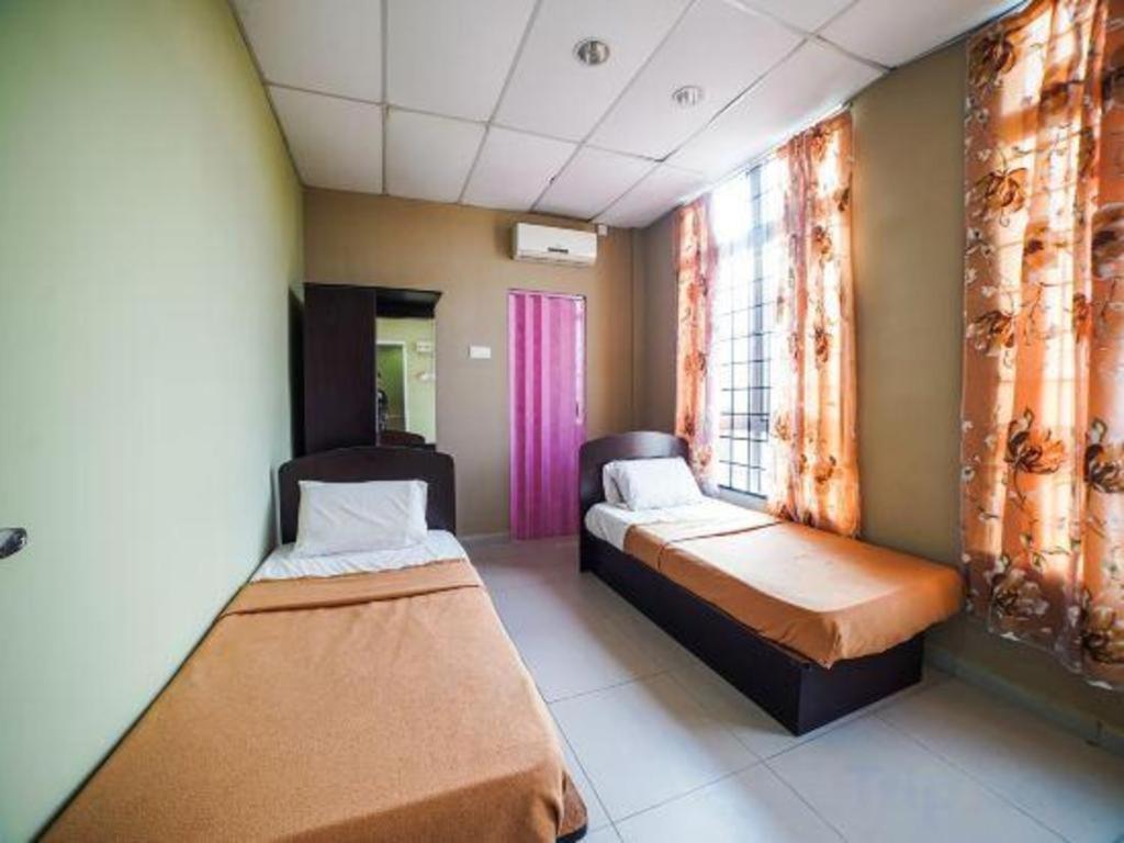 Oyo 89573 Hotel Lii View Мерсинг Экстерьер фото