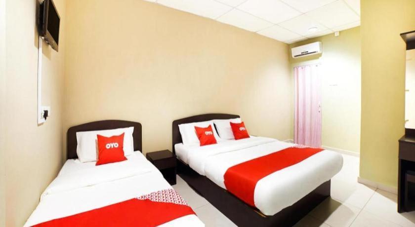 Oyo 89573 Hotel Lii View Мерсинг Экстерьер фото