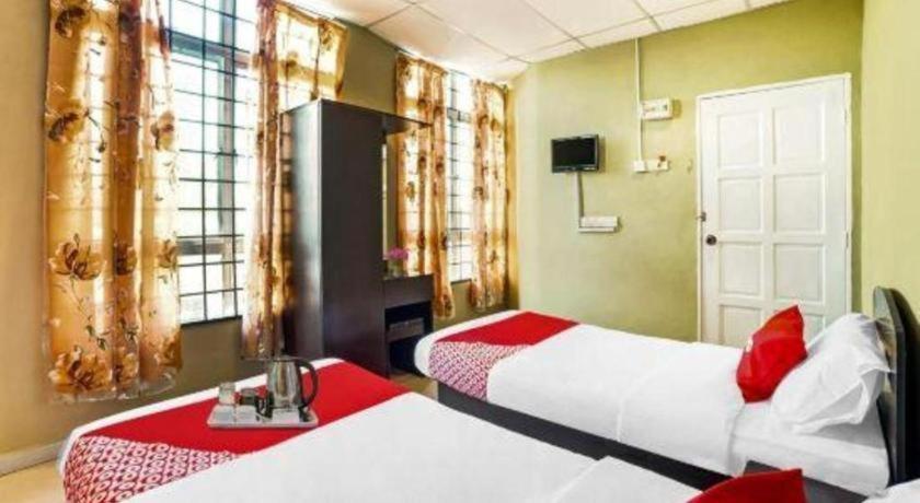 Oyo 89573 Hotel Lii View Мерсинг Экстерьер фото
