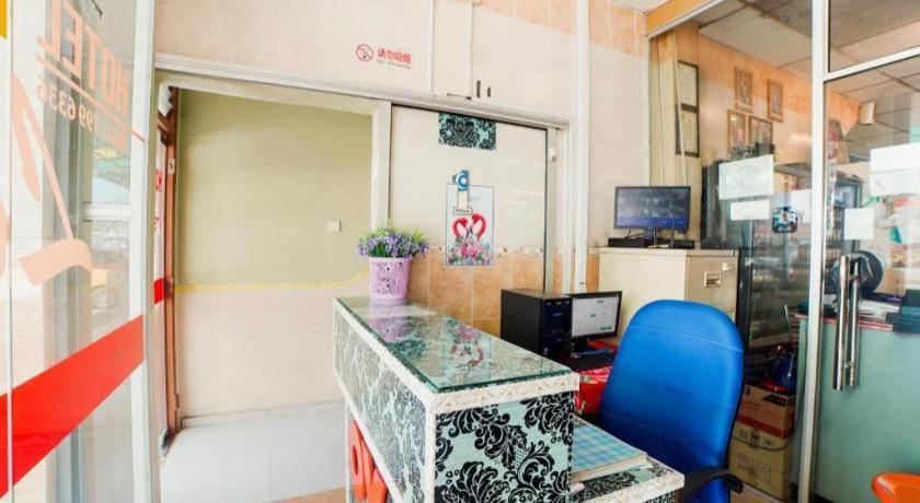 Oyo 89573 Hotel Lii View Мерсинг Экстерьер фото